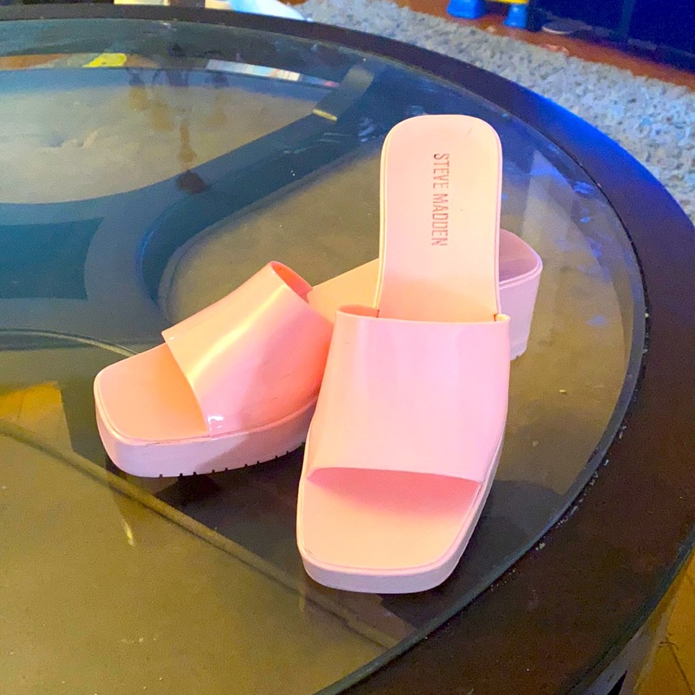 Steve Madden heel slides